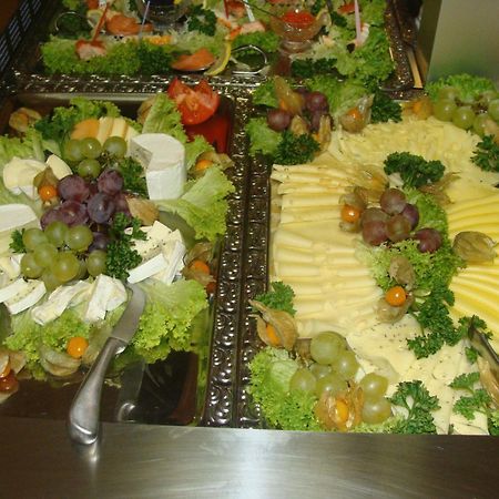 Aparthotel Guzulka & Restaurant Berlin Dış mekan fotoğraf