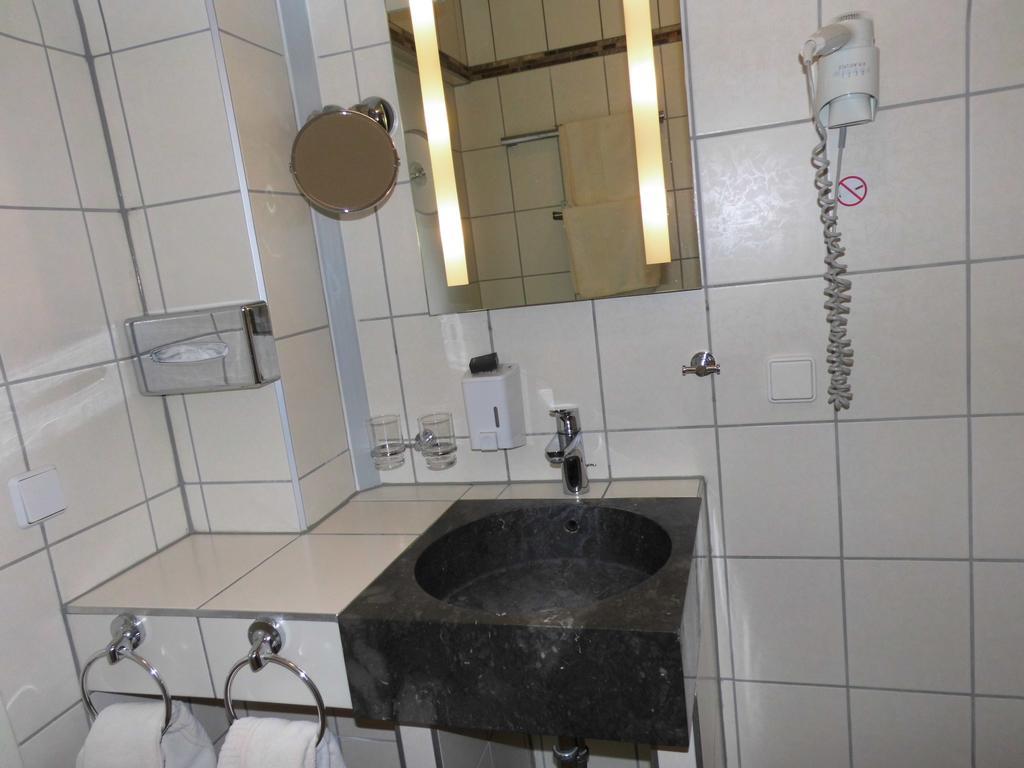 Aparthotel Guzulka & Restaurant Berlin Dış mekan fotoğraf