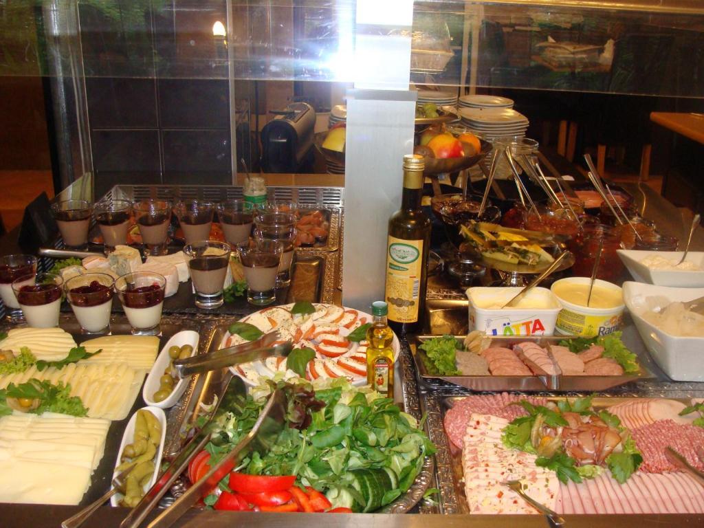 Aparthotel Guzulka & Restaurant Berlin Dış mekan fotoğraf