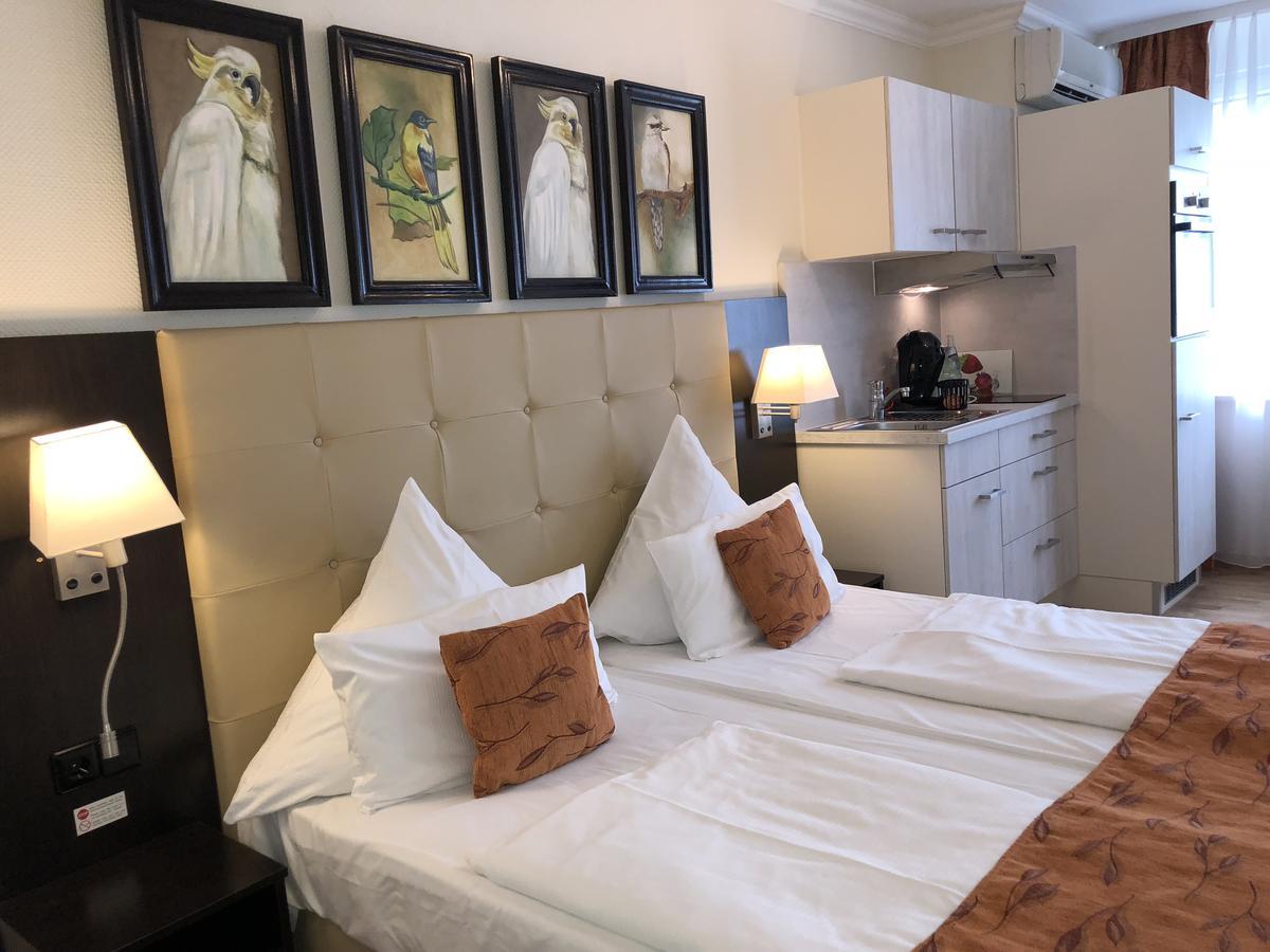 Aparthotel Guzulka & Restaurant Berlin Dış mekan fotoğraf